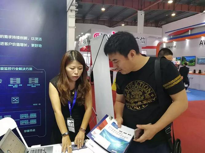 鹏云网络携zettastor系列产品精彩亮相birtv2018